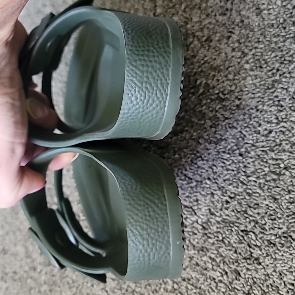 Olive Green Strap Sandals Sz 5 - Picture 3 of 5